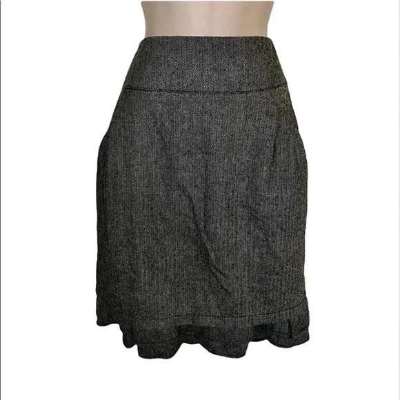 𝅺Dagg and Stacey gray tweed skirt with ruffle bottom skirt size Large - Picture 2 of 13